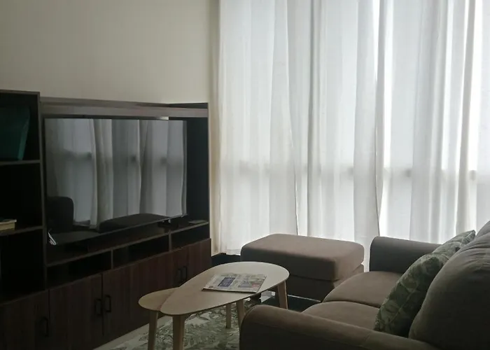 8 Newtown Boulevard * Punta Engano (Mactan)